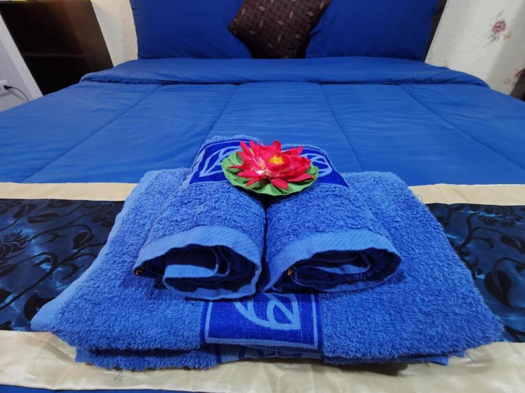 Tontalay Hotel Bang Saen Exterior photo