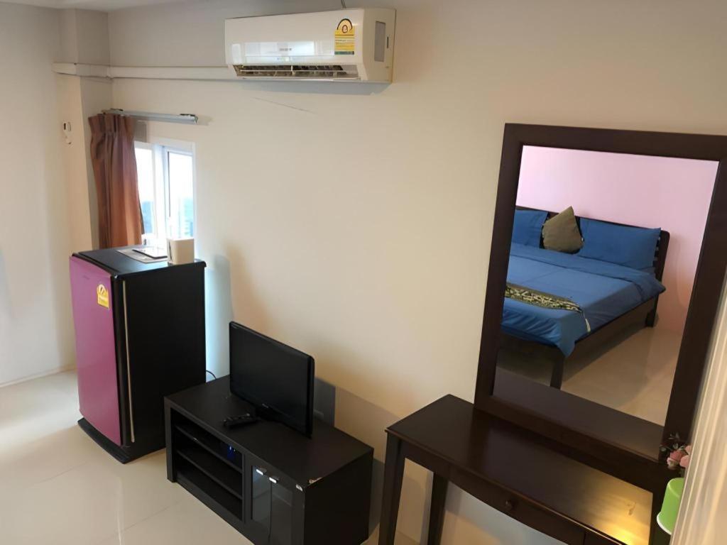 Tontalay Hotel Bang Saen Exterior photo