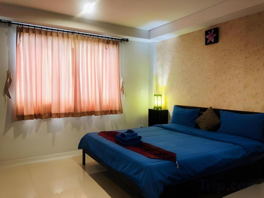 Tontalay Hotel Bang Saen Exterior photo